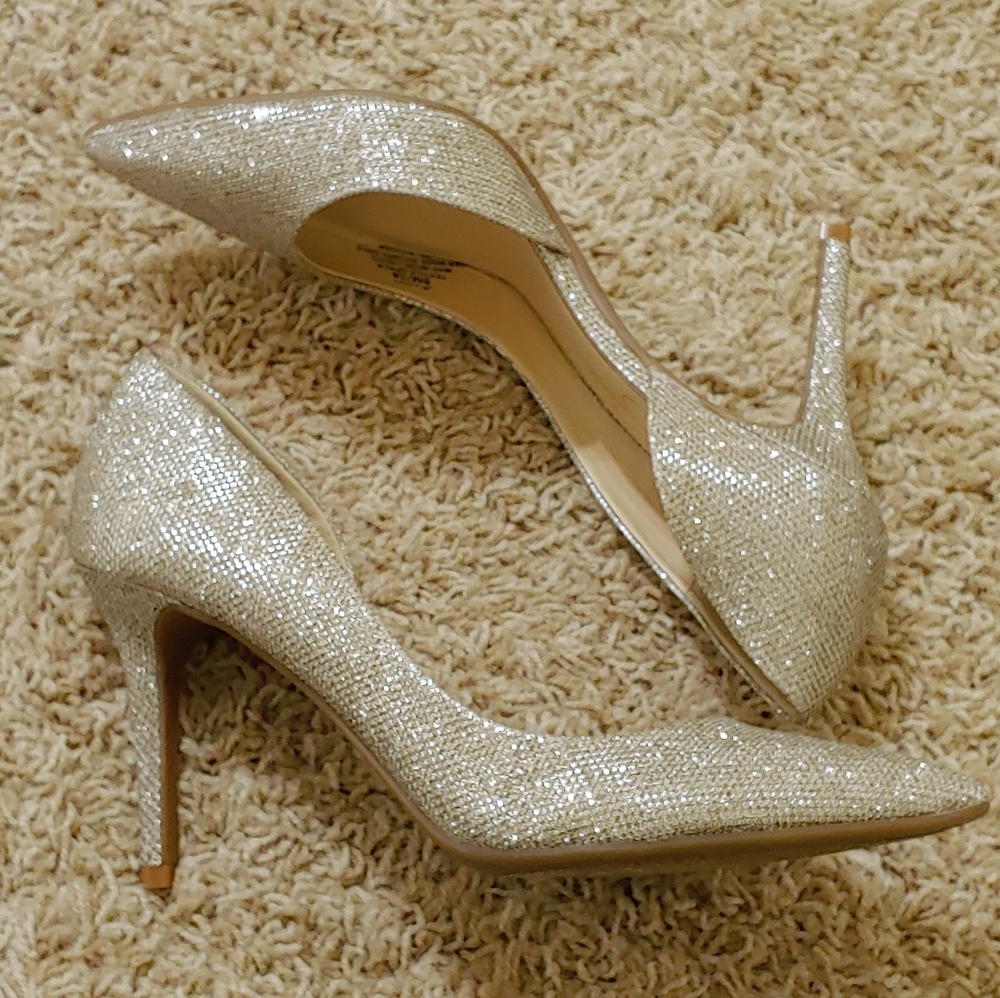 Gold Sparkle Jessica Simpson pointed toe heels